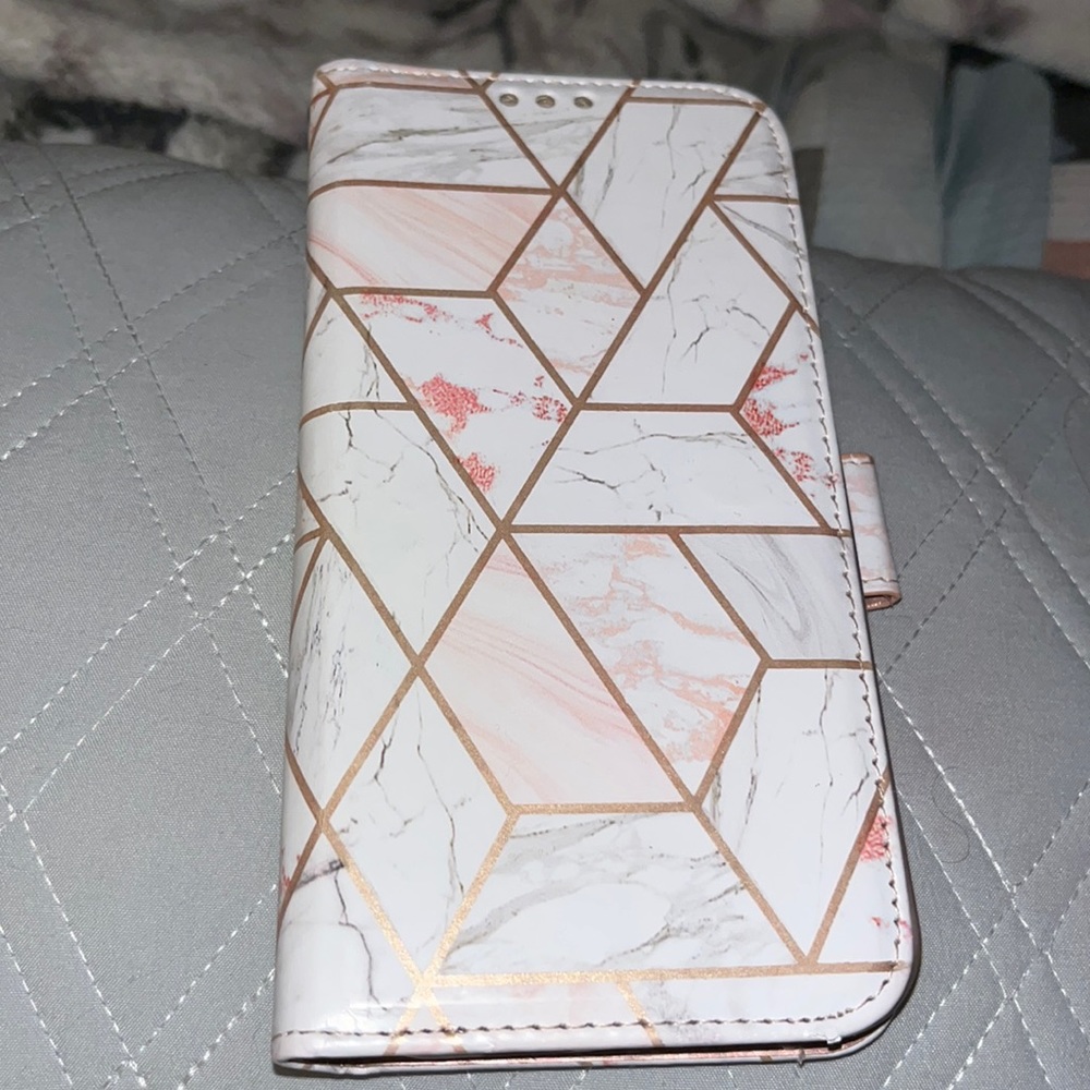 iPhone 12 Pro Max marble wallet case